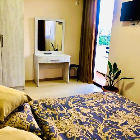 Holiday House Green Cape Batumi Hotel ชูวาเนคอนต์สกี ภายนอก รูปภาพ