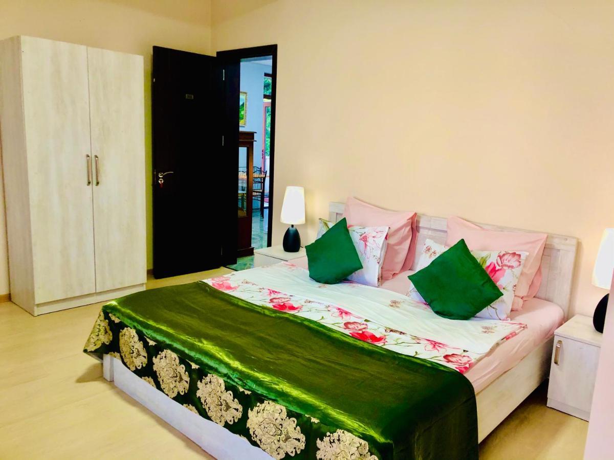 Holiday House Green Cape Batumi Hotel ชูวาเนคอนต์สกี ภายนอก รูปภาพ