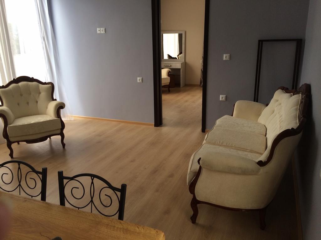 Holiday House Green Cape Batumi Hotel ชูวาเนคอนต์สกี ภายนอก รูปภาพ