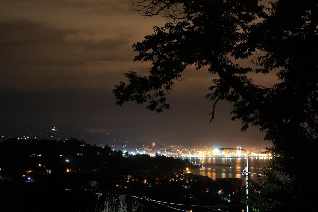Holiday House Green Cape Batumi Hotel ชูวาเนคอนต์สกี ภายนอก รูปภาพ