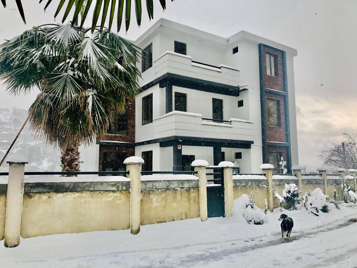 Holiday House Green Cape Batumi Hotel ชูวาเนคอนต์สกี ภายนอก รูปภาพ